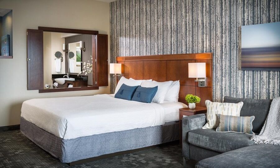 Courtyard By Marriott Burlington Exterior foto