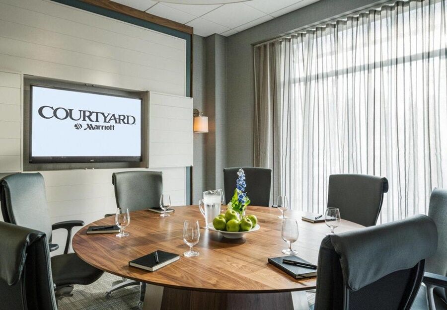 Courtyard By Marriott Burlington Exterior foto