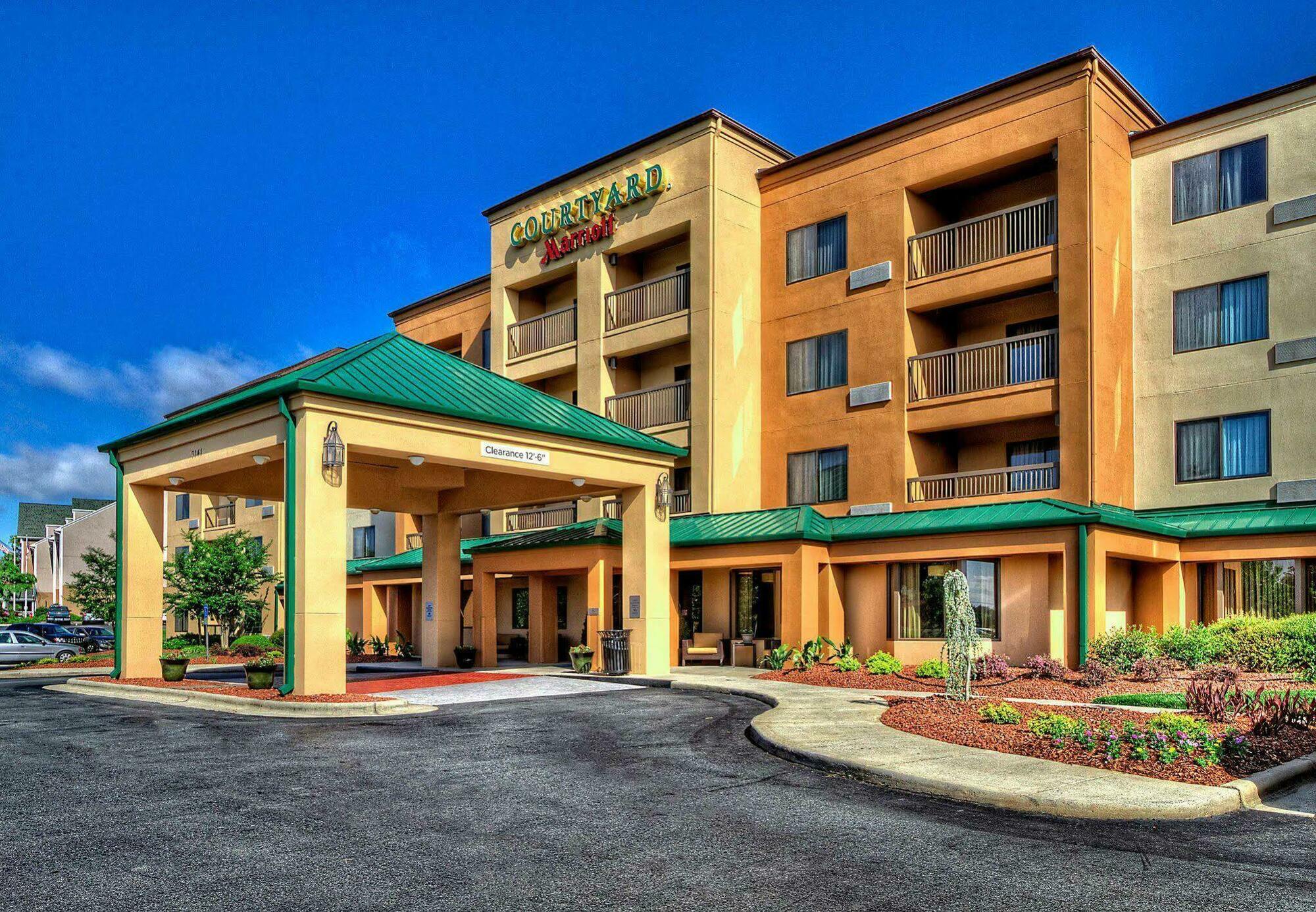 Courtyard By Marriott Burlington Exterior foto